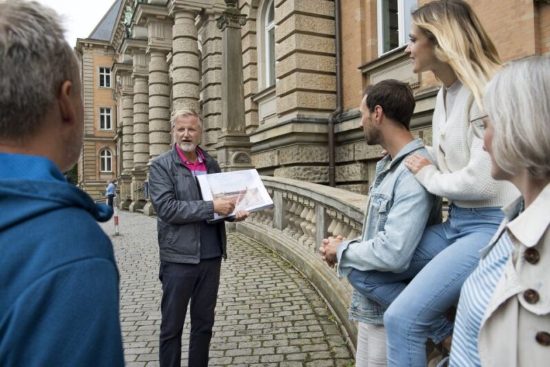 Frankfurt: Old Town Historical Walking Tour in German - Experience Highlights