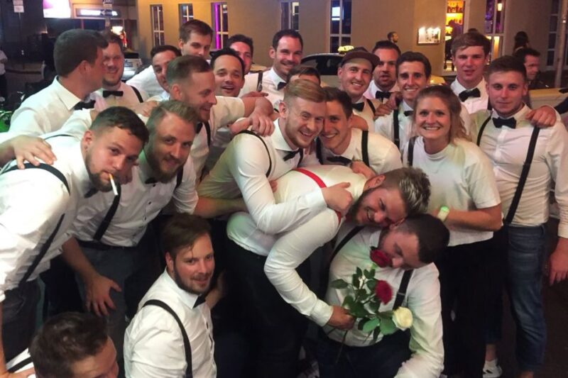Frankfurt: Private Premium Pub Crawl Tour - Safety and Responsibility