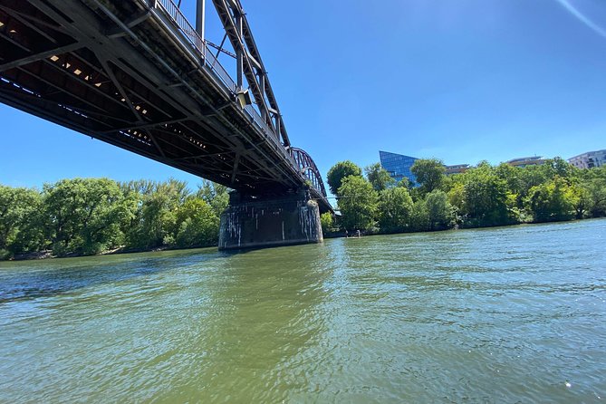 Frankfurt Private River Cruise - Captain Frankys Narration