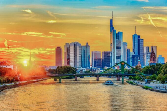 Frankfurt: River Main Sightseeing Cruise With Commentary - Frequently Asked Questions