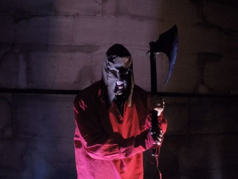 Frankfurt: Scary Sightseeing Tour With the Hangman - Experience Highlights