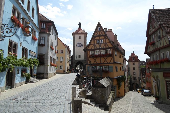 Frankfurt Super Saver: Neuschwanstein Castle and Rothenburg Day Trip - Neuschwanstein Castle Highlights