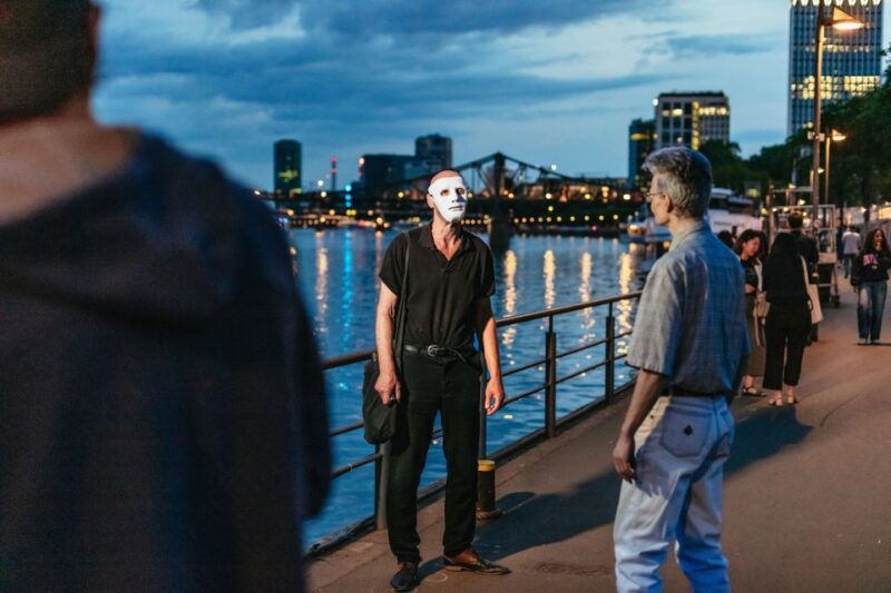 Frankfurt: The Sandman Nightmarish Walking Tour - Experience Highlights