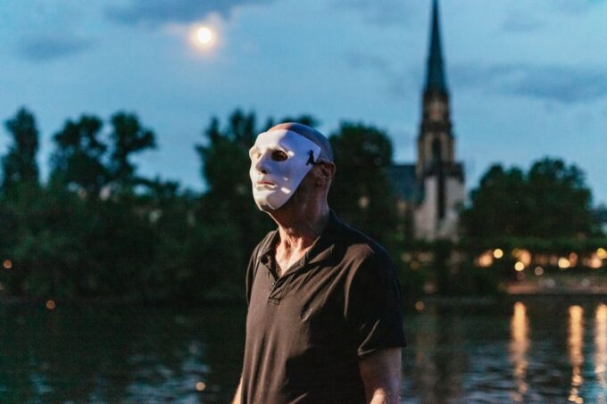 Frankfurt: The Sandman Nightmarish Walking Tour - Accessibility and Restrictions