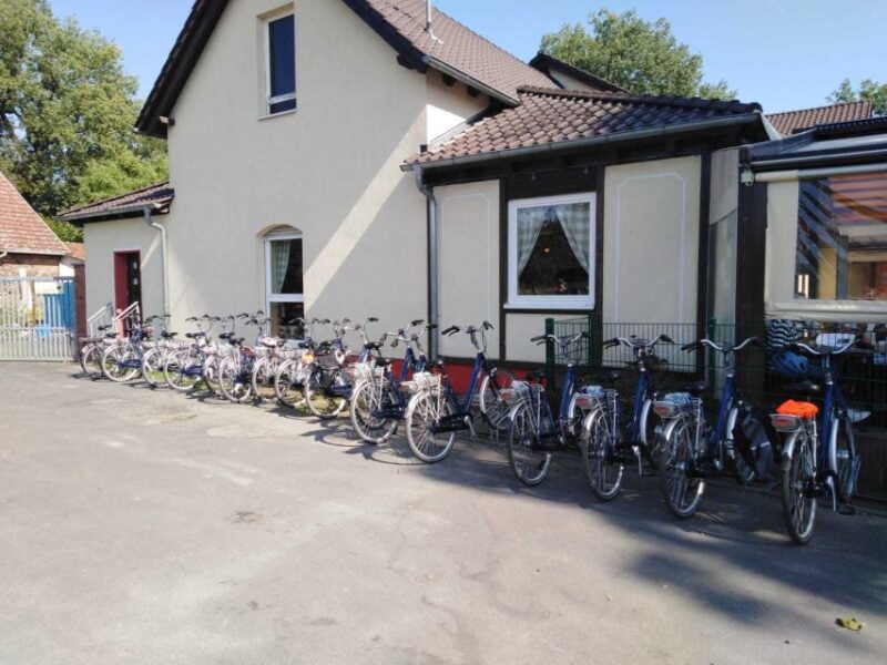 Frankfurt: Unique E-Bikes Tours - Guided Tours and Itineraries
