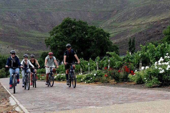 Franschhoek Winelands Meander © - Minimum Requirements