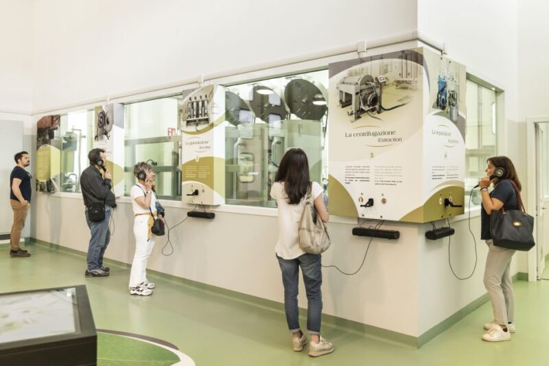 Frantoio Di San Gimignano: Oil Mill Tour and Tasting - Meeting the Millers