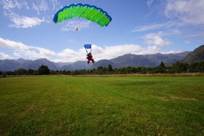 Franz Josef: 13,000ft, 16,500ft or 18,000ft Skydive - Booking and Cancellation Details