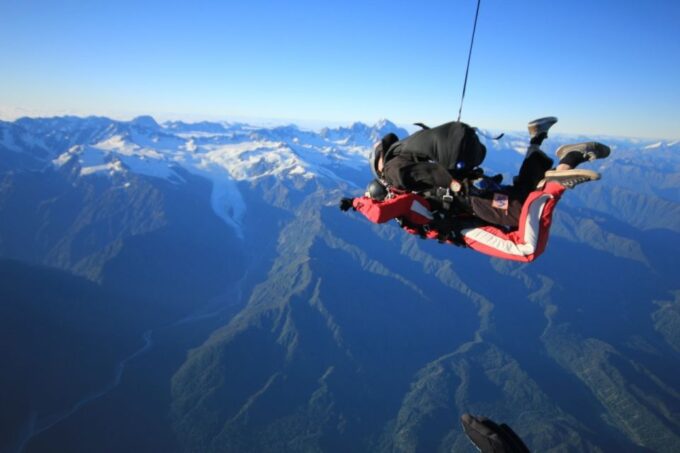 Franz Josef: 13,000ft, 16,500ft or 18,000ft Skydive - Return Transport and Communication