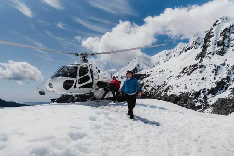 Franz Josef: 2.5 Hour Glacier Hike with Helicopter Transfer - The Sum Up