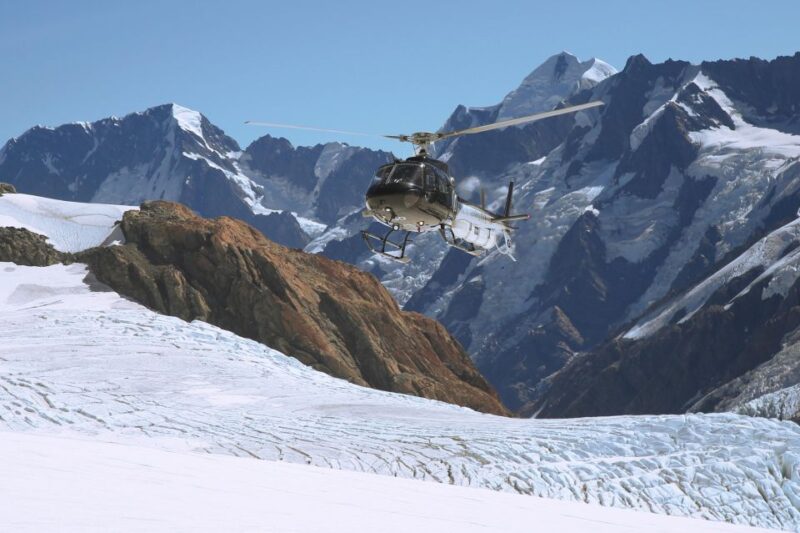 Franz Josef: 30-min Flight Franz Josef & Tasman Glaciers - Views of Aoraki and Tasman