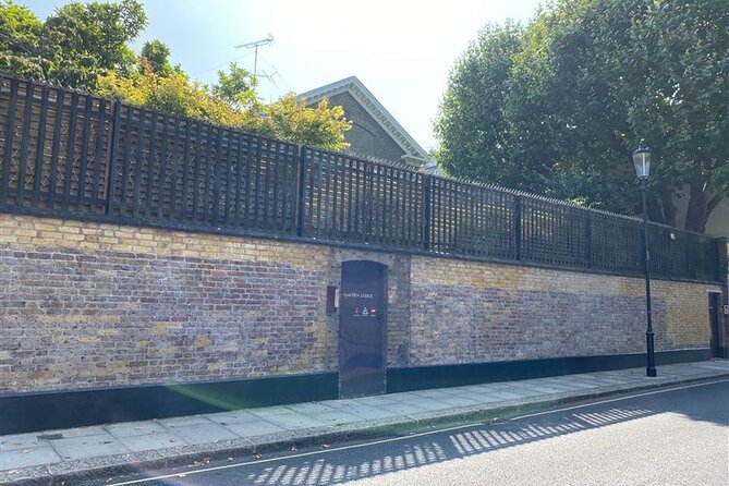 Freddie Mercury and Queen. the London Tour - Tour Accessibility and Fitness Level