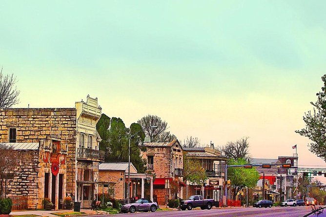 Fredericksburg Historic District Narrated Tour - Meeting Point and Pickup