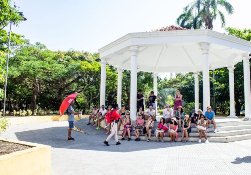 Free Old Walled City Cartagena Complete Walking Tour - Experiencing Colorful Colonial Streets