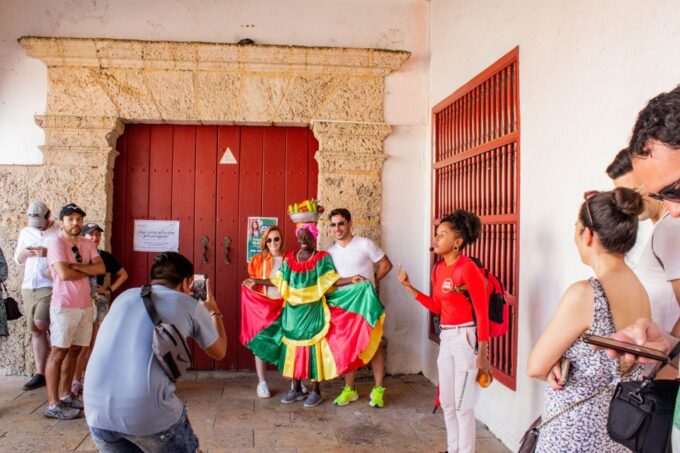 Free Old Walled City Tour & Getsemani District Complete Tour - Inclusions and Exclusions