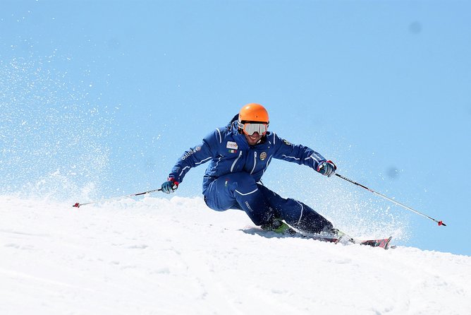 Freeride Private Lessons - Skiing - Meeting Point Logistics