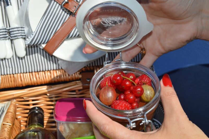 Freischützer Picnic Basket With Local Products - Picnic Basket Contents Breakdown