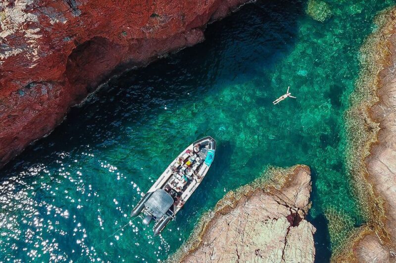 Fréjus: Sea and Creeks Boat Tour With Snorkeling and Drinks - Refreshments and Drinks