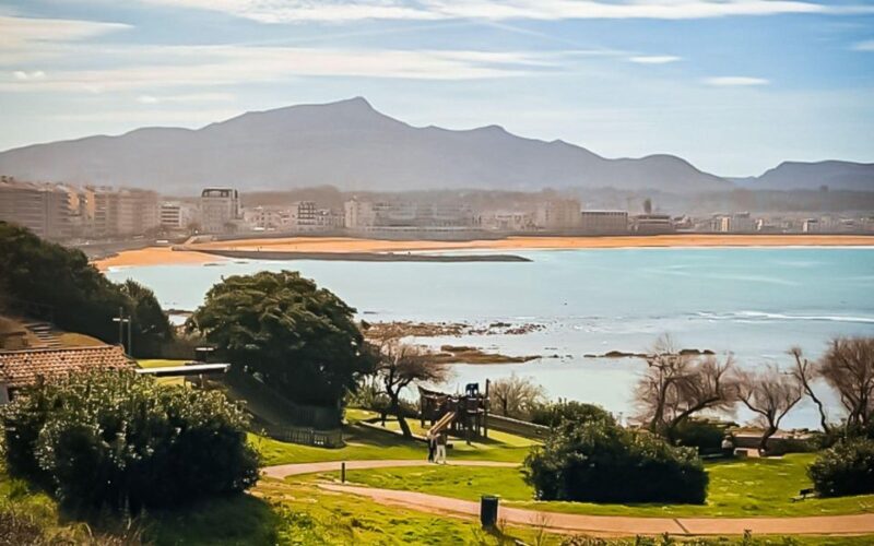 French Basque Country Coastline Tour in a 70SVW Van - Guéthary Discovery