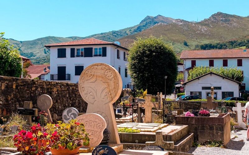French Basque Country Private Day Tour in an 70s VW Combi - Itinerary Highlights