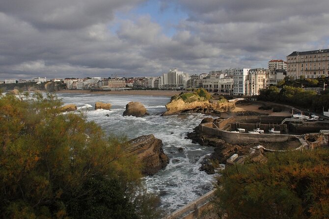 French Coast: Bayonne, Biarritz, San Juan De Luz - Private Tour - Transportation and Amenities