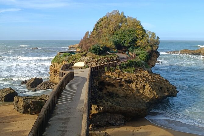 French Coast: Bayonne, Biarritz, San Juan De Luz - Private Tour - About the Guide