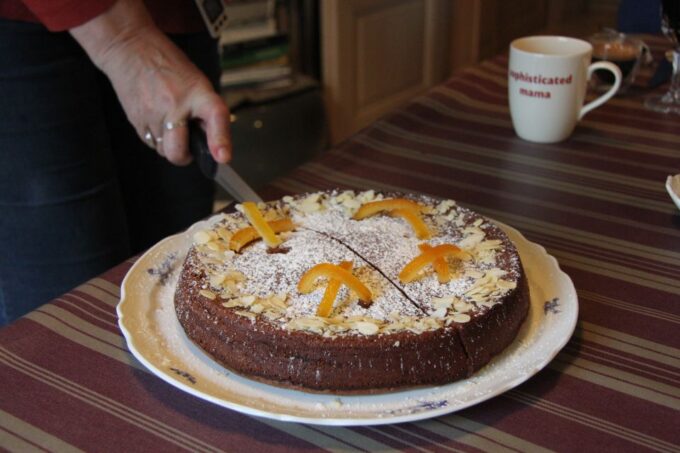 French Dessert Class With a Parisian Chef - Meeting Point and Booking Details