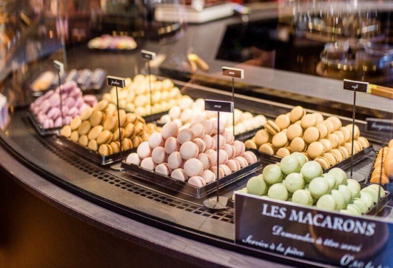 French Food, Restaurants in Paris Self-Guided Tour Booklet - Languages Offered