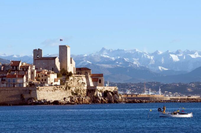 French Riviera: Private Driver Guide Tailor-Made Tour - Experiencing Luxury in Monte Carlo