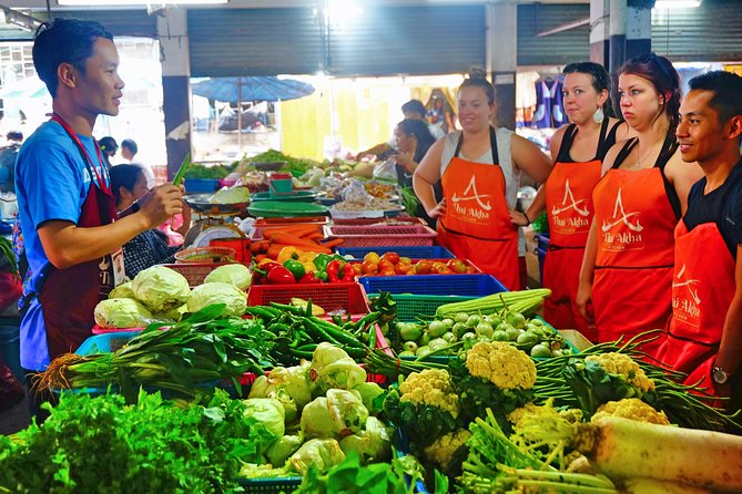 Fresh Local Market Tour - Food Tour in Chiang Mai - Meeting and Pickup