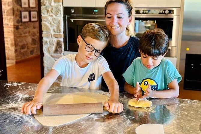 Fresh Pasta and Tiramisu Cooking Class in Milan - Meeting and Pickup