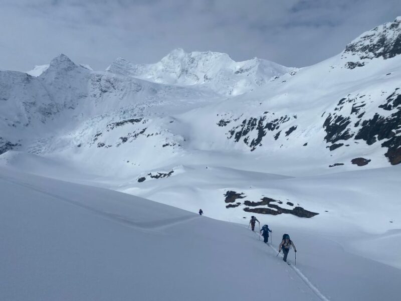 Freshfields/Lambe Glacier: Ski Basecamp - Key Points