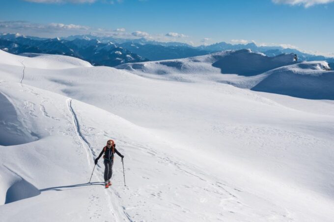 Freshfields/Lambe Glacier: Ski Basecamp - Pre/Post Accommodations