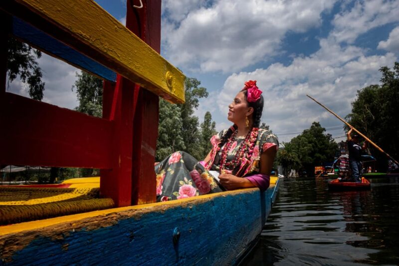 Frida for a Day in Xochimilco - Locations and Photographic Moments