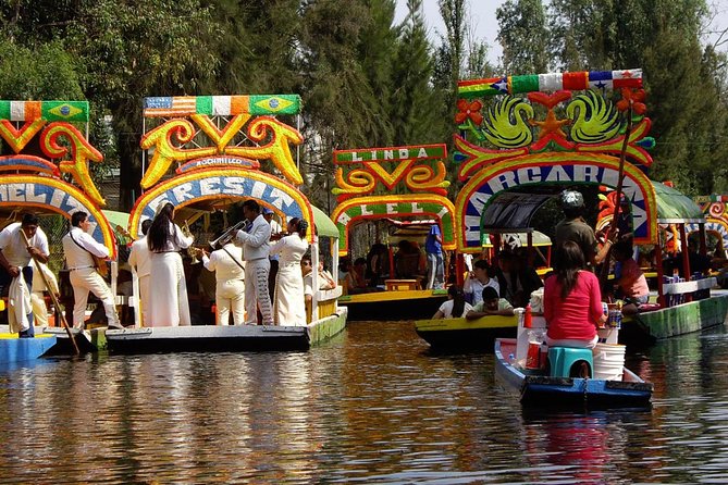 Frida Kahlos House, Coyoacan and Xochimilco - All Day Tour - Floating Gardens of Xochimilco