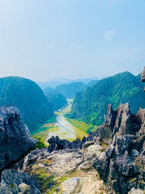 Friendly Travel: Hoa Lu - Tam Coc - Mua Cave/ Full Service - Participant Restrictions