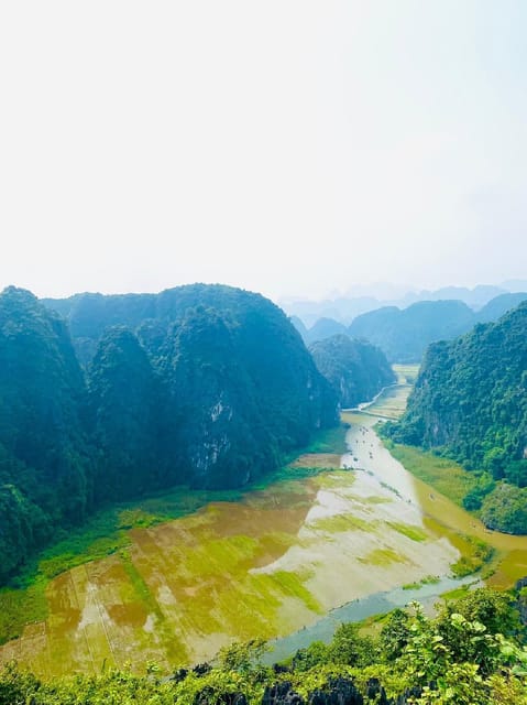 Friendly Travel: Hoa Lu - Tam Coc - Mua Cave/ Full Service - Preparation and Recommendations