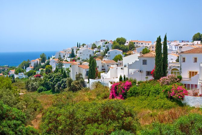 Frigiliana and Nerja Tour Direct From Malaga - Frigiliana Exploration