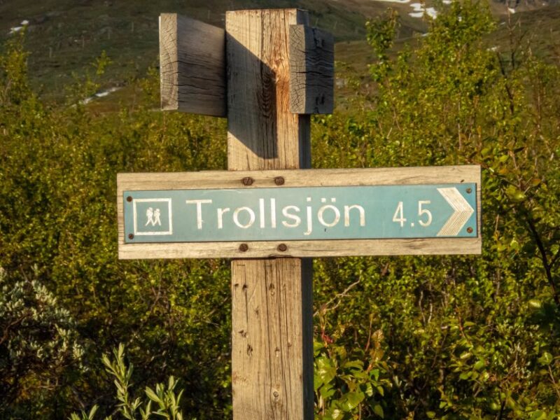 From Abisko: Kärkevagge Valley & Trollsjön Lake Guided Tour - Highlights and Attractions