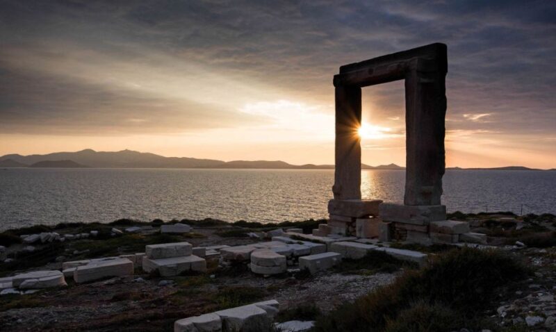 From Agia Anna: Sunset Boat Cruise With Refreshments - Experience and Amenities