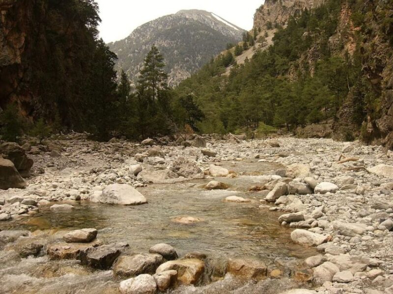 From Agia Galini/Matala: Samaria Gorge Hiking Tour - Itinerary and Hiking Experience
