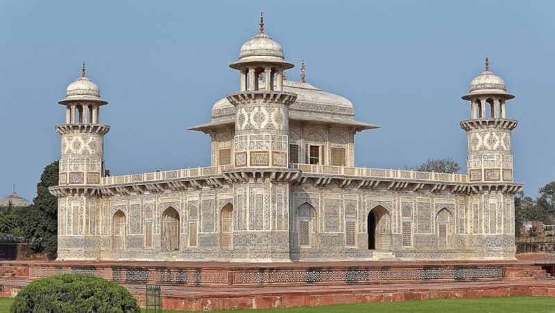 From Agra: 2 Days Taj Mahal & Agra City Sightseeing Tour - Accessibility and Group Options