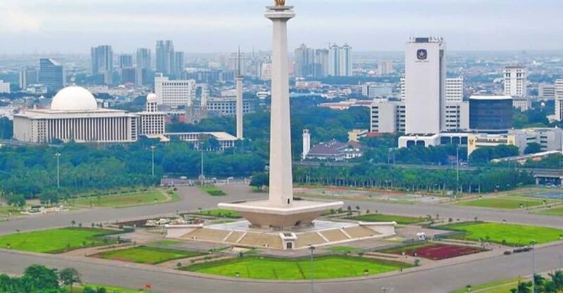 From Airport Jakarta : Private Jakarta City Tour Explore - Tour Guide and Languages