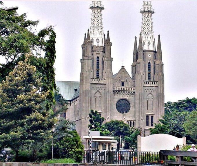 From Airport Jakarta : Private Jakarta City Tour Explore - Frequently Asked Questions