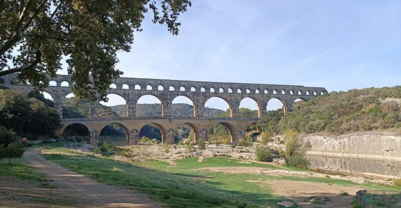 From Aix-en-Provence: Avignon City Highlights Guided Tour - Highlights of the Tour