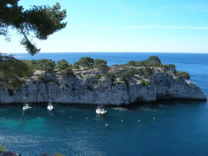 From Aix-En-Provence: Cassis Tour With Cap Canaille Stop - Frequently Asked Questions