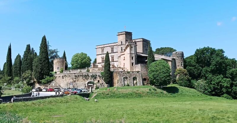 From Aix-en-Provence: Luberon Perched Villages Guided Tour - Just The Basics