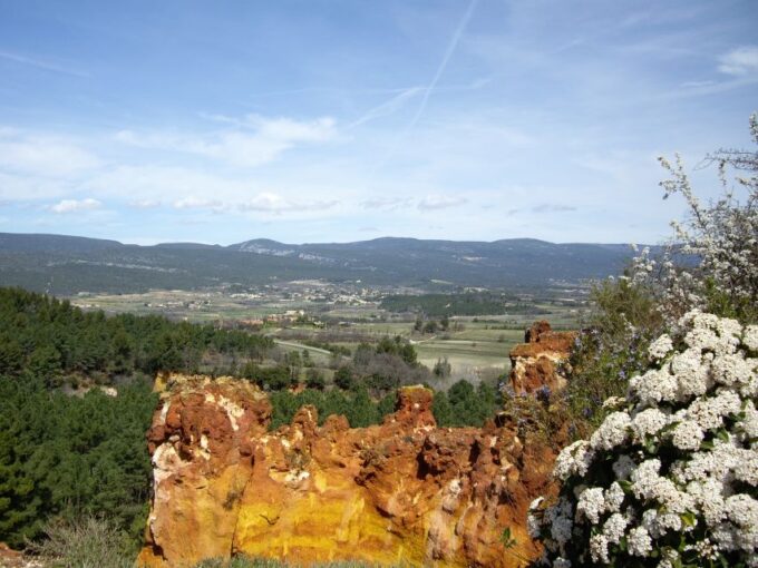 From Aix-en-Provence: Luberon Region E-Bike Full-Day Tour - Lunch in Ménerbes