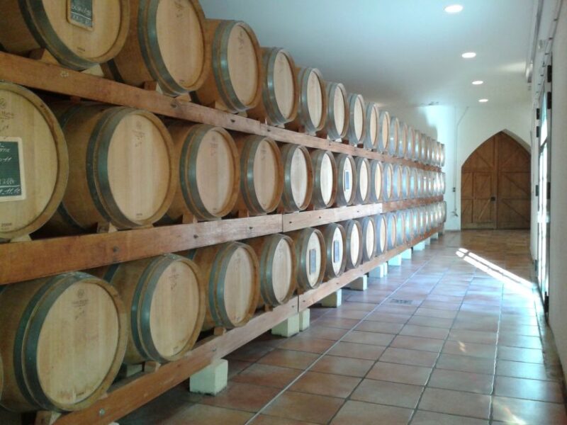 From Aix-En-Provence: Provence Region Tour With Wine Tasting - Exploring Les Baux De Provence
