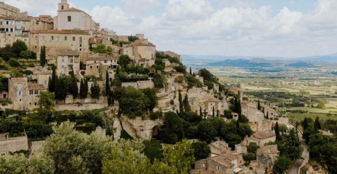 From Aix: the Best of Luberon: Gordes & Rousillon Villages - Frequently Asked Questions